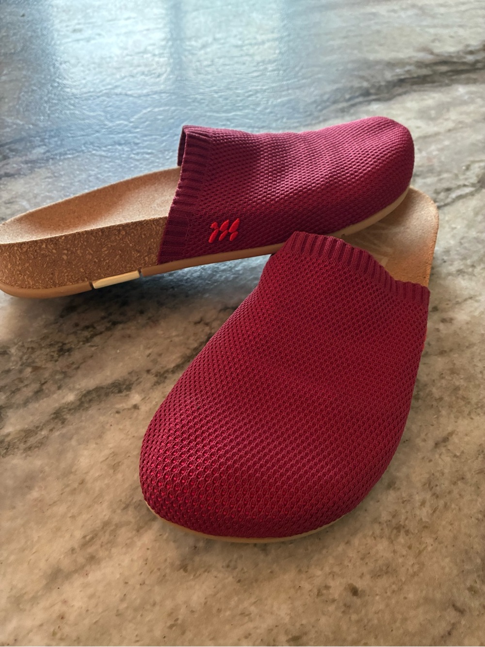 Message Women’s Slip-On Knit Clogs in Burgundy